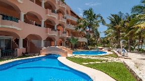 Prominent frontline Penthouse in Puerto Aventuras for sale