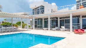 Excellent frontline villa in Tulum for sale - Casa Dos Bahias