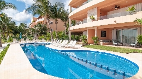 Amazing sea front Condo in Puerto Aventuras