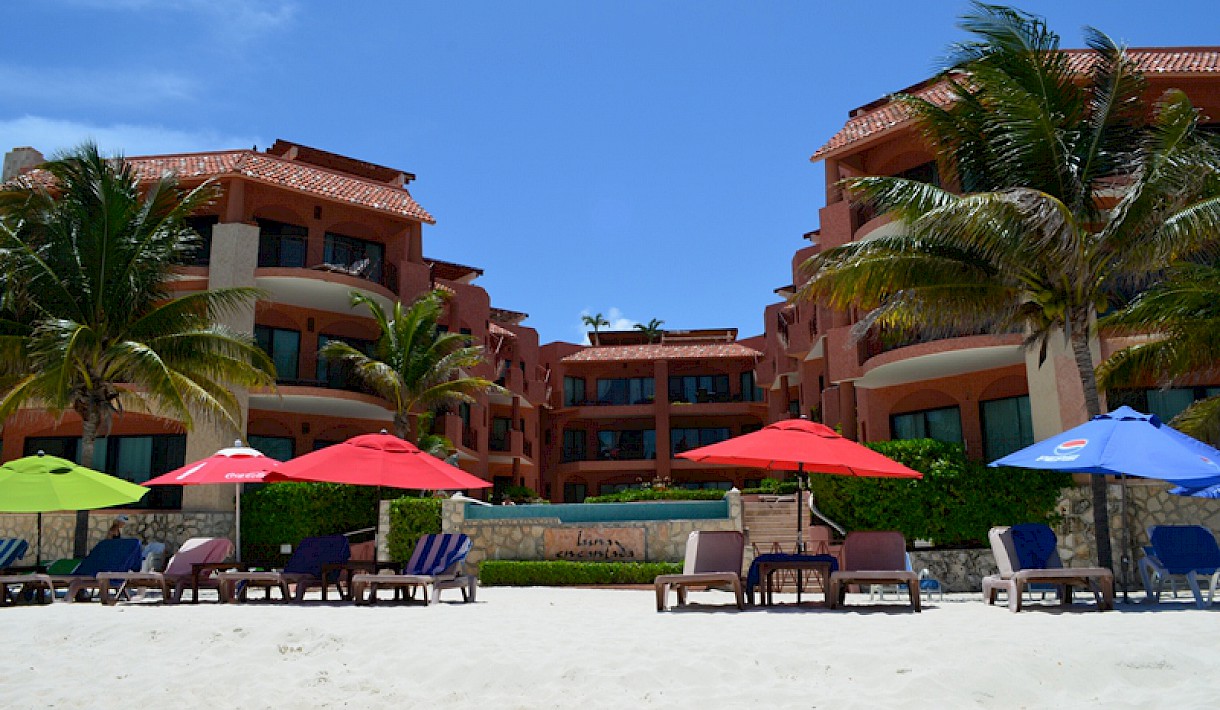 Wonderful luxurious sea view condo in Playa del Carmen